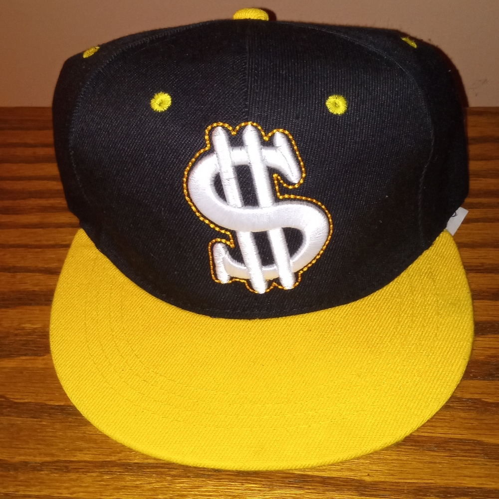 Snapback Cap"Moneysign" Emblem